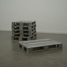 6 Europaletten, 2000 • Material: Anröchter Dolomit • Format: 14 x 80 x 120 cm